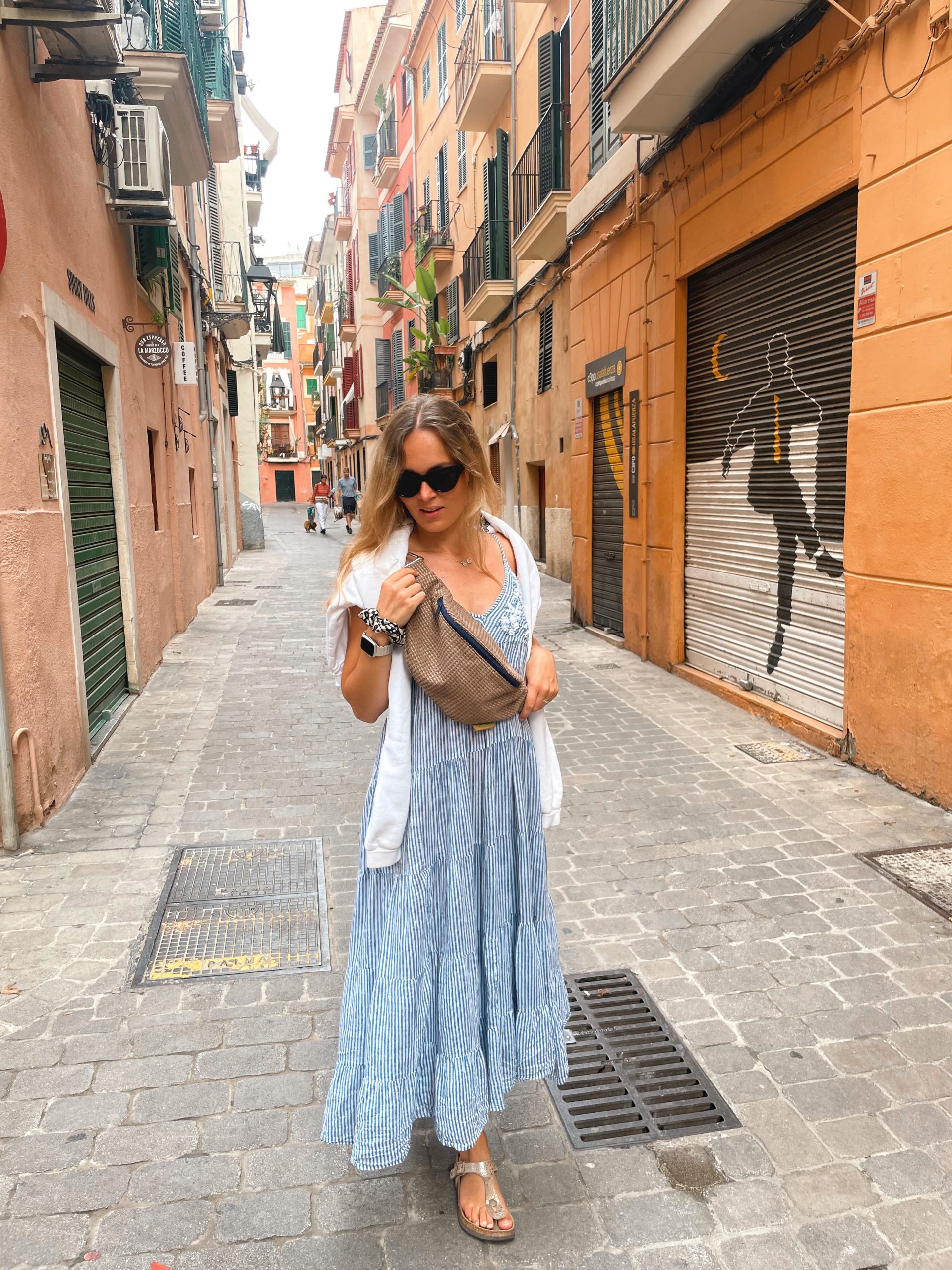 Facetune_15-10-2023-23-17-07